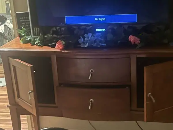 Bed room set ish moving sale