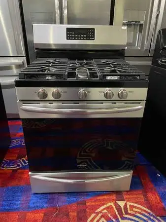 Frigidaire Gas stove Air Fry Convection Oven Stainless Steel