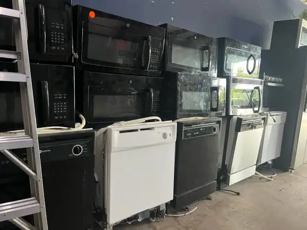 Microwaves and dishwashers