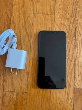 Apple iPhone Xr 64gb Black for att and cricket only