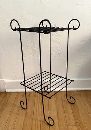 2-Tier Metal Plant Stand/Display