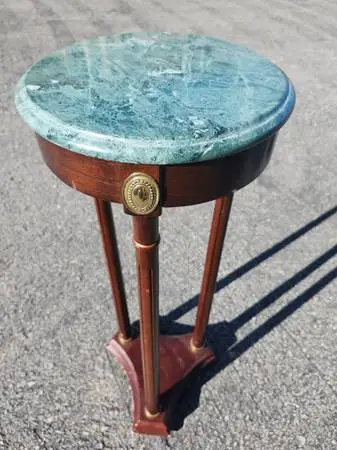 Tall marble-top plant / vase Stand