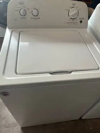 Basic Top load washing machine.