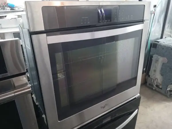 ★Whirlpool 30 stainless steel single wall oven