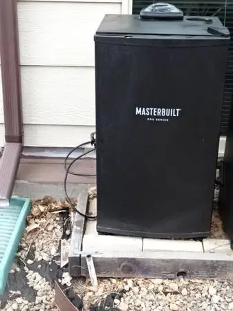 Digital Electric Smoker in Black