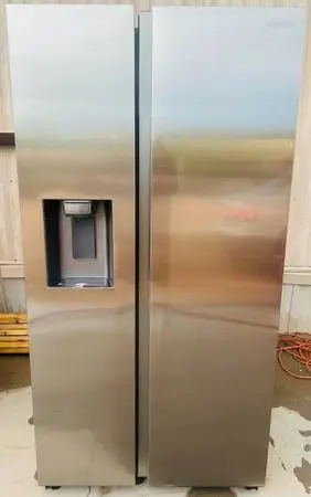 Stainless Samsung 27.4-cu ft Counter-Depth Side-by-Side Refrigerator