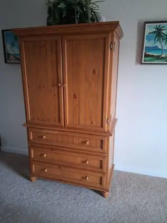 Beautiful wood tv cabinet and small dresser