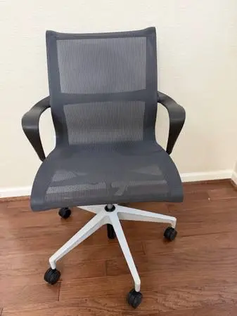 Herman Miller Setu in Brand New