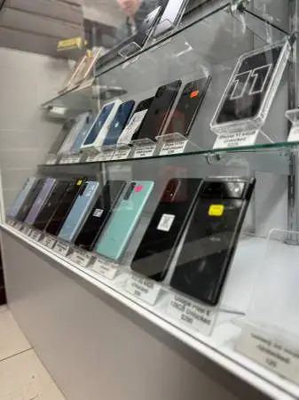 AFFORDABLE iPHONES/SAMSUNG FOR SALE, iPADS FOR SALE, LAPTOPS FOR SALE