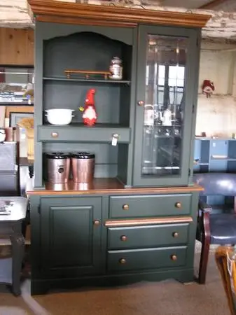 DINING ROOM HUTCH