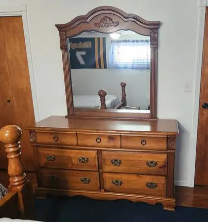 Queen bedroom suite
