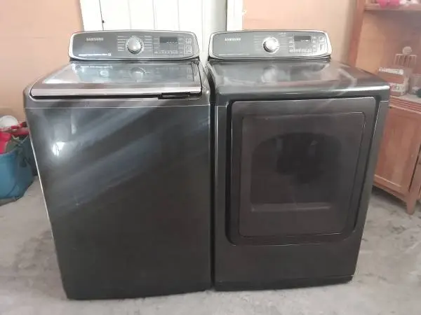 Nice washer and electric dryer, Free delivery