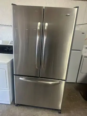 Extra large Amana stainless Frenchdoor works great can deliver