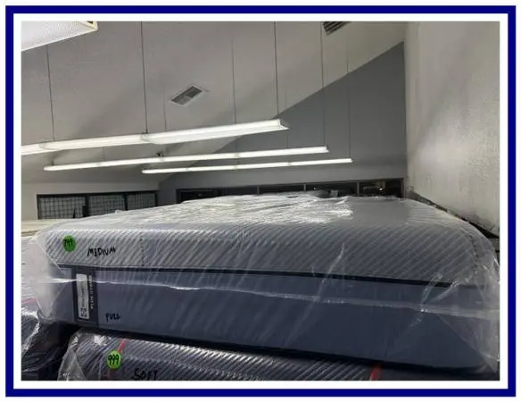 FULL SIZE SEALY POSTUREPEDIC PLUS MATTRESS & BOX SPRING BED SET