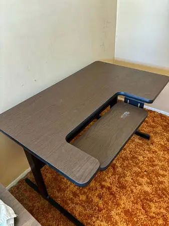 Computer desk