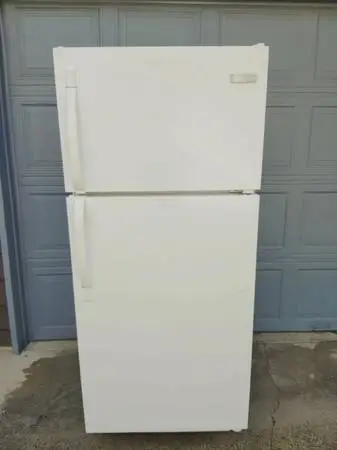 Free Delivery///Frigidaire Refrigerator