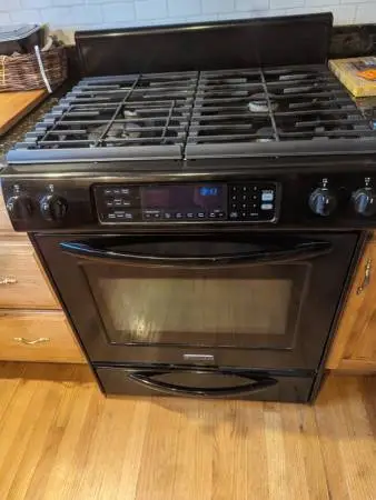 kitchen aid black gas stove