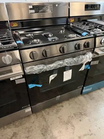 New lg thin q gas range with air fryer/convection smart 30” inch width