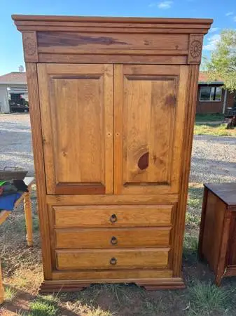 Very nice Santa Fe / pine / Mexican high end building armoire/