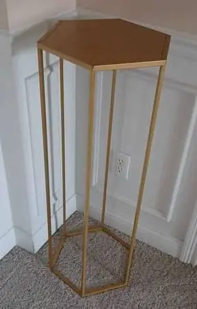 METAL PLANT STAND 14 X 12 X 35.2 Tall