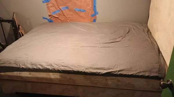 LIKE NEW Posturepedic mattress and box spring