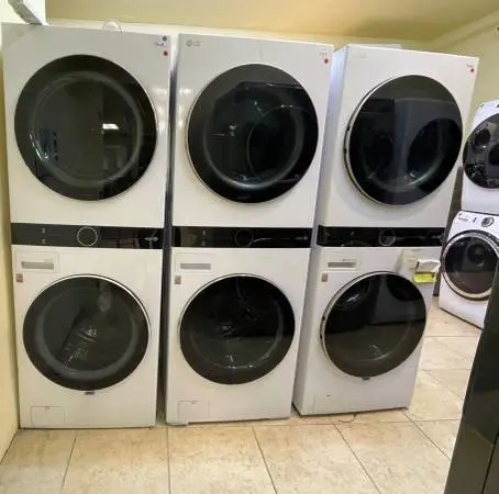 LG Tower 27” Stackable washer and dryer Electric