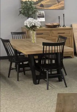 Brand new complete table and chairs dining set
