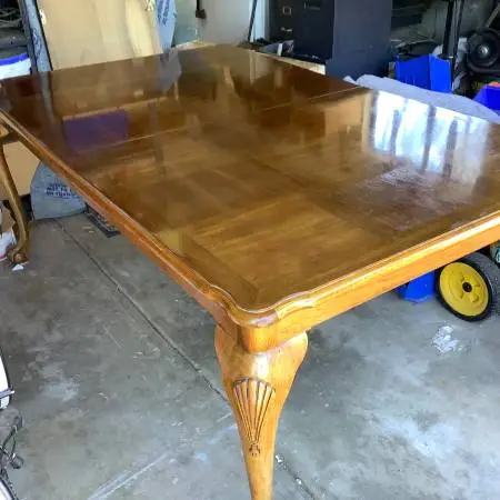 Thomasville Dinning Set