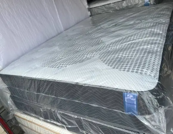 New good quality and comfortable king ,queen mattresses.Free delivery!