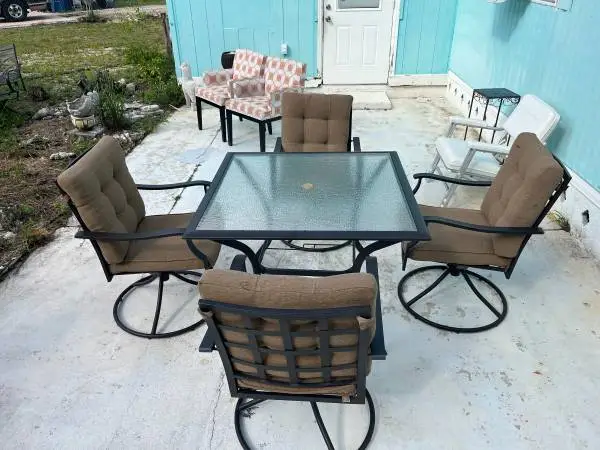 5pce metal patio set swivel chairs pads