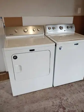 Maytag washer and gas dryer matching set energy efficient