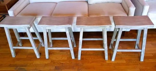Set of 4 bar stools