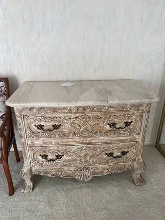 Queen Bed and Night Stands
