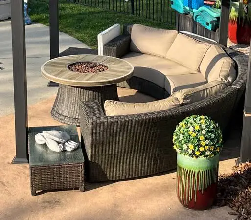 OUTDOOR PATIO FURNITURE SECTIONAL SOFA FIRE PIT / FIRE PLACE TABLES OTTOMAN
