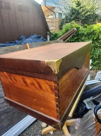 Vintage Artisan Dovetail Fine Wood Trunk Chest Hand-Crafted Wood Work
