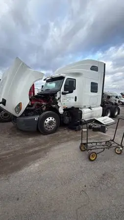 CDL A 53 foot Flatbed OTR Semi