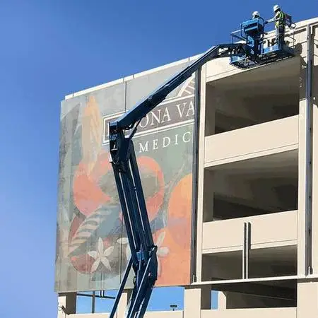 Vinyl & Display Print Installer