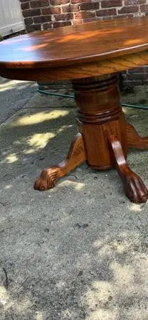 Round oak table