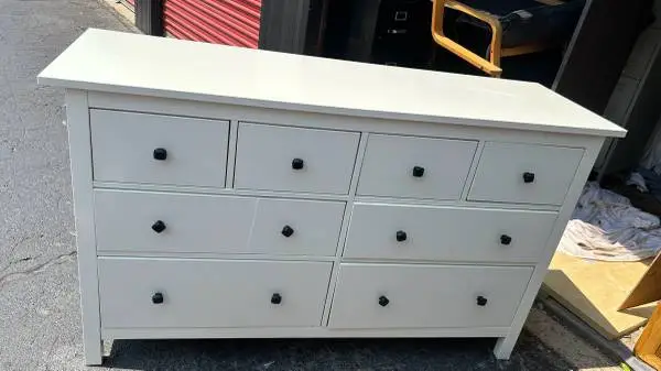 IKEA hemness 8-drawer dresser,white stain(address in description)