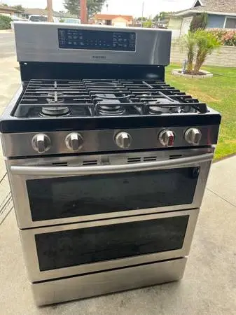Samsung  gas range