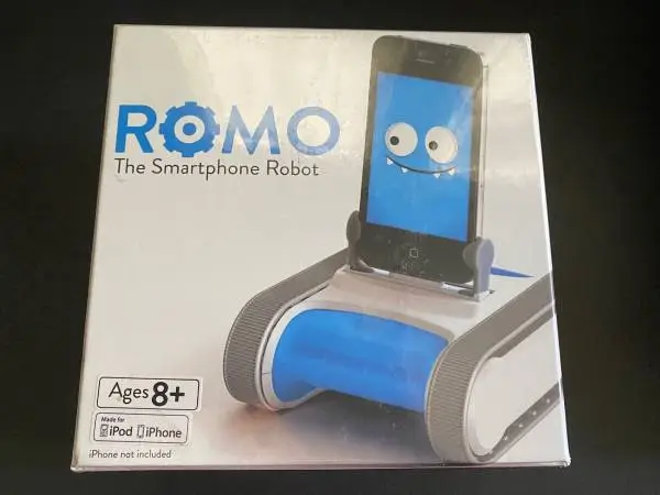 ROMO THE SMARTPHONE ROBOT IPHONE 4/4S AND IPOD NEW UNOPENED