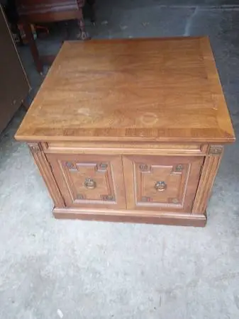 End Table (local delivery $5)