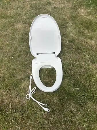 Kohler Cleansing toilet seat (lightly used bidet) (2 available)