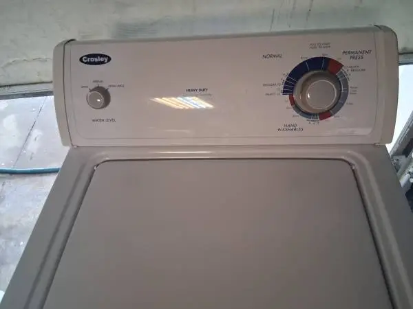 Crosly (Whirlpool)Washer. 24inch wide   Good CONDITION.