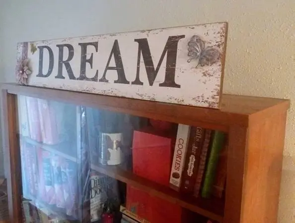 Dream decor 3 plus feet,pallet art wall plaque