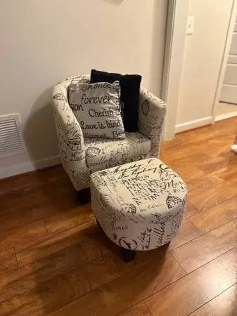 Accent chair with ottoman