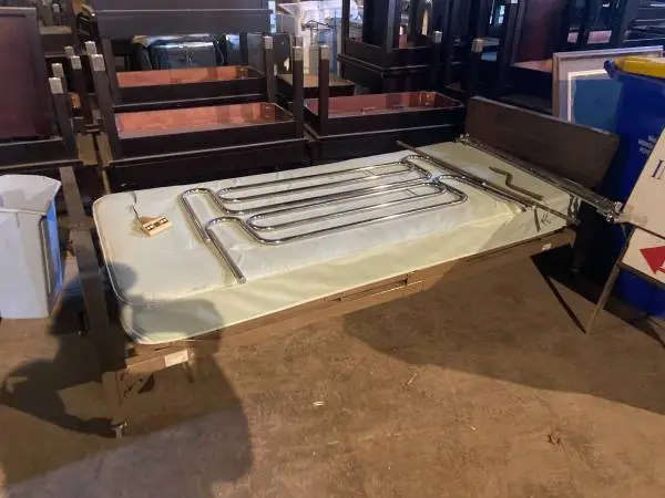 Porta Adjustable bed in great working condition