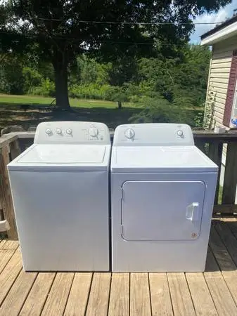Whirlpool washer and dryer set