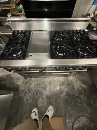 Viking Stainless Steel 48” Wide Gas Range 6/Burner w/Griddle
