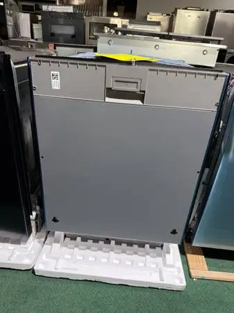 Thermador* Sapphire Dishwasher with 3rd Rack Custom Panel Ready